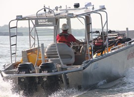 2885 stern view (1608)ELASTEC.JPG